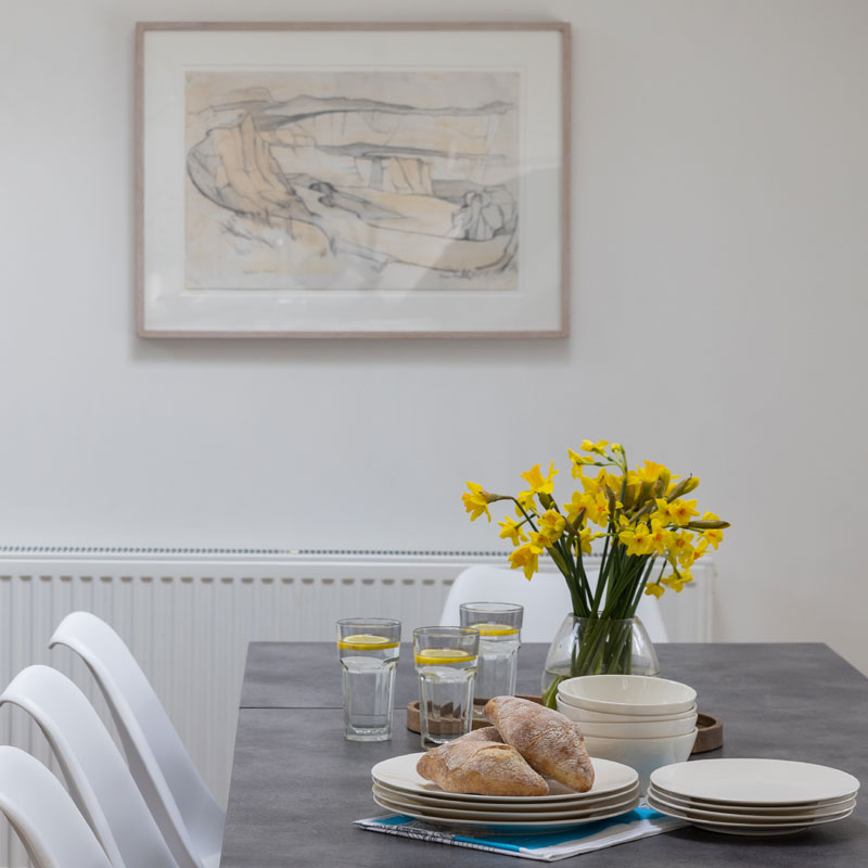 Bay - Dining table detail